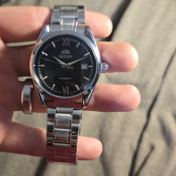 Orient Automatic RA Series Watch - Picture 4 of 5